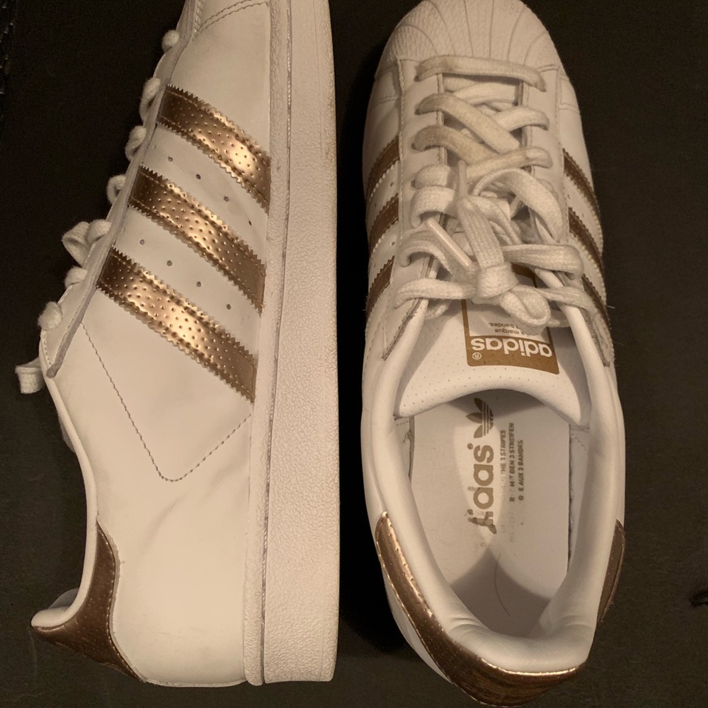 Adidas Originals Women's Superstar White/Gold sz10